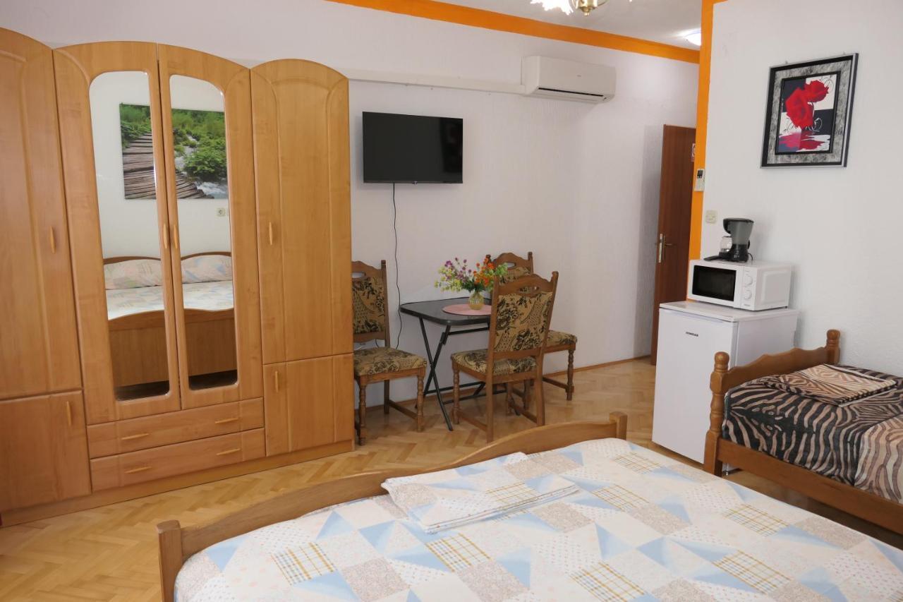 Apartments And Rooms Juki Senj  Dış mekan fotoğraf